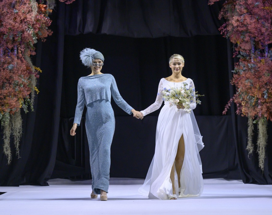 Joyce young mother of the bride discount