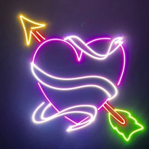 neon heart light
