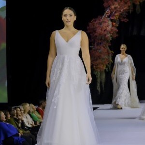 Oct  2022 La Novia & Oskar Lilli - Brides Gallery