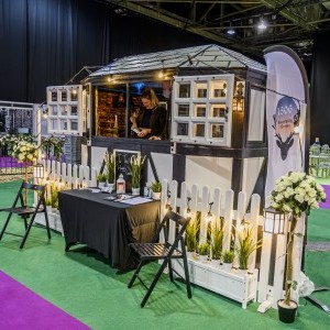 Horsebox Bar   - Field of Dreams
